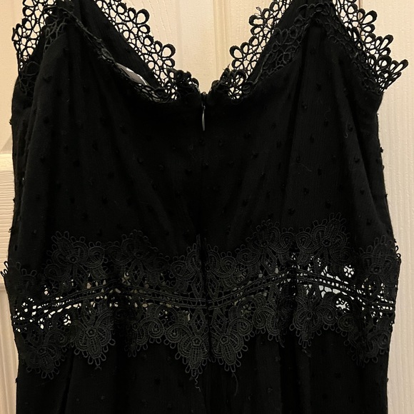 Black Lulus jumpsuit - Picture 5 of 7